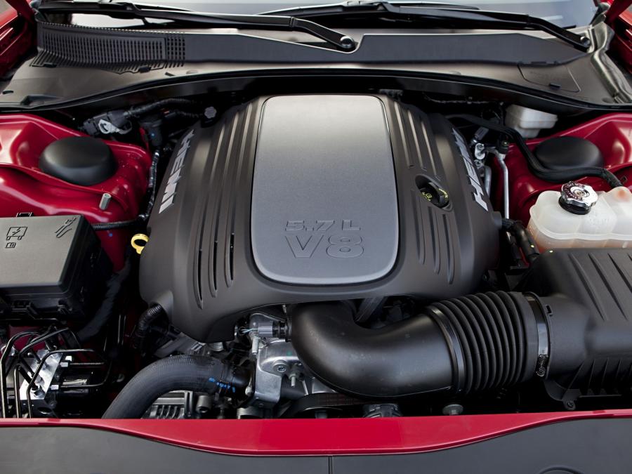  Dodge Charger R/T 2011 года  (фото 9 из 14)
